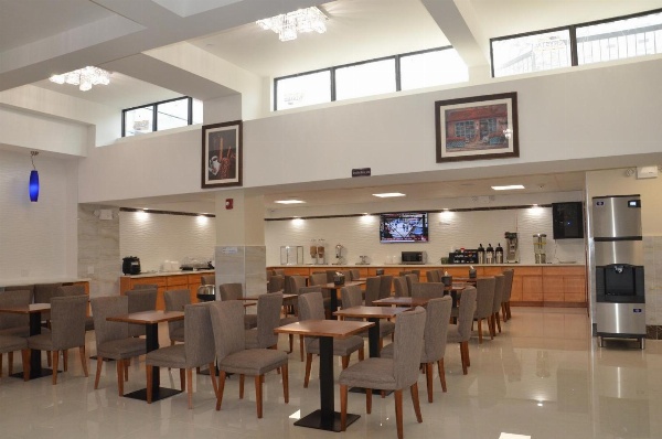 LIC Plaza Hotel Main image